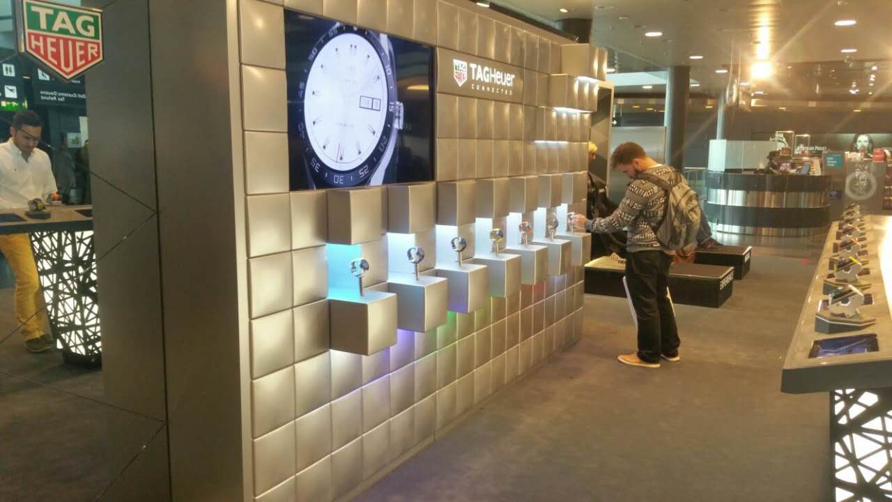英士達機電為TAG Heure's產品展示臺提供解決方案